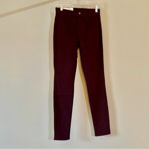 NWT Uniqlo Women's Purple Skinny Jeans